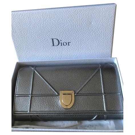 pochette sac dior|pochette dior omaggio.